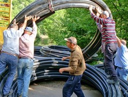 Installation of a network of water pipes in Al Nahr