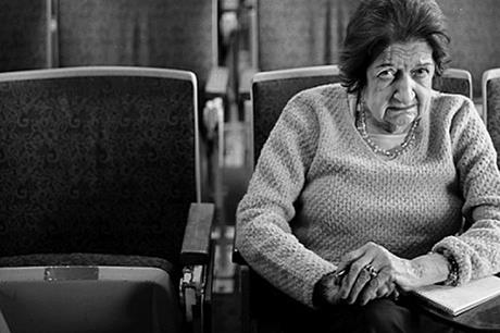 2010 | TALK & BOOK SIGNING W HELEN THOMAS: “LISTEN UP, MR. PRESIDENT”