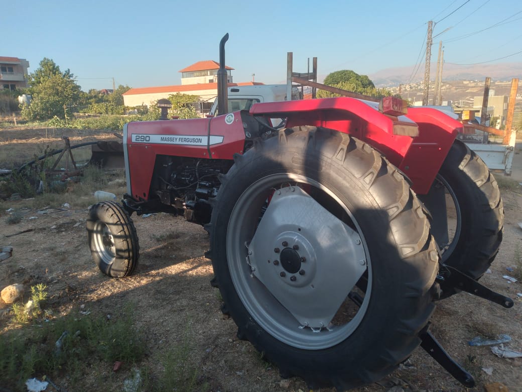 Tractor for Farming in Dibbine